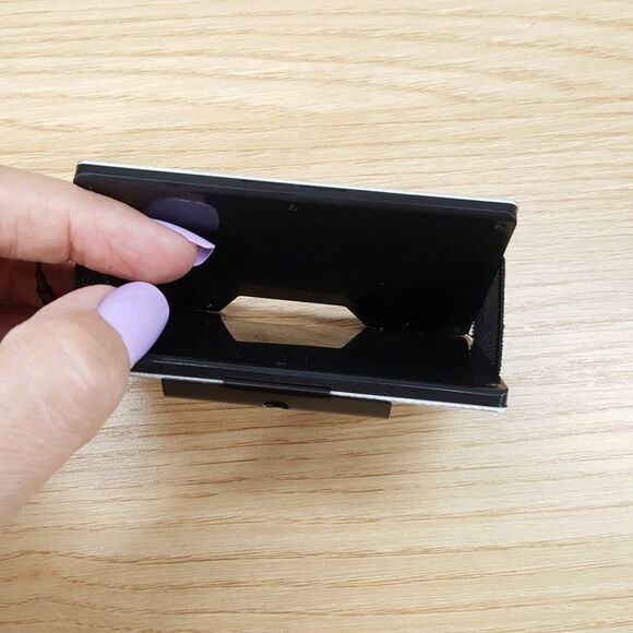 KENNETH COLE REACTION Mens Wallet Silver Slim Metal Card Case Money Clip Logo - Picture 3 of 5